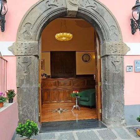 Domus Aequana Vico Equense
